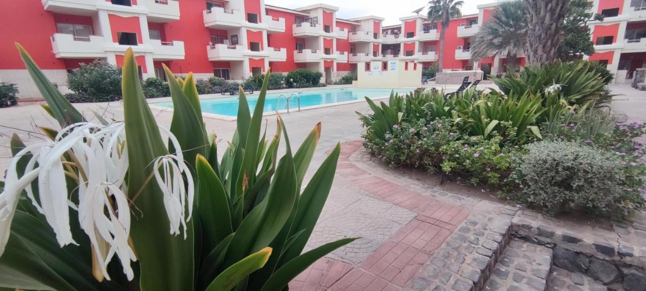 Sal Service Red Moradias Residence With Pool Santa Maria Extérieur photo